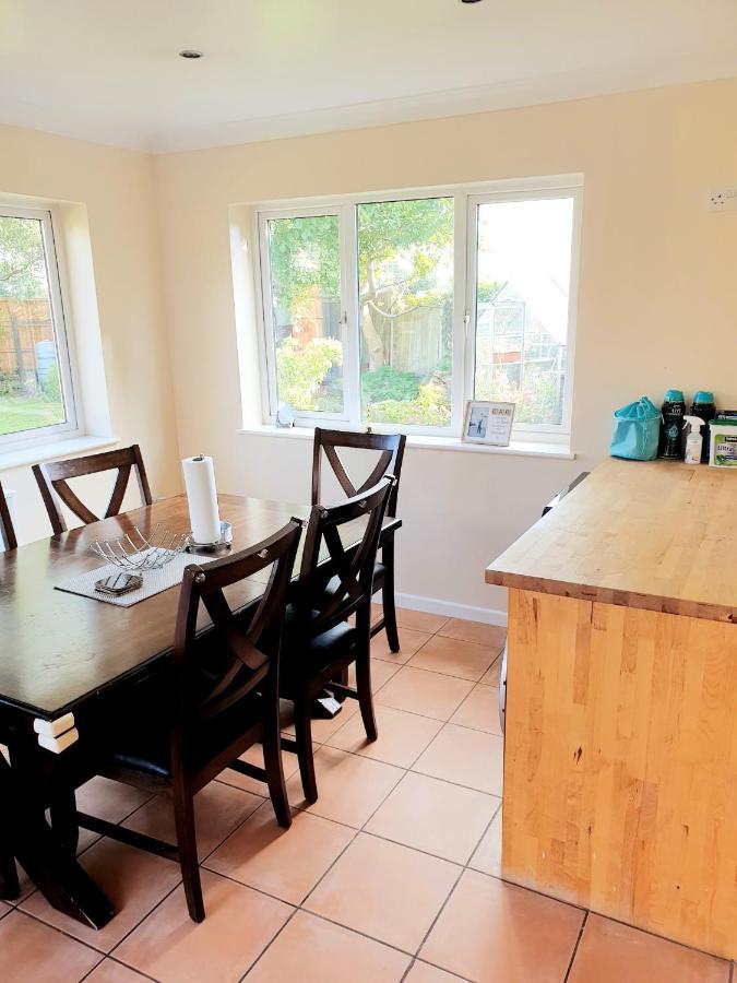 Specious 3Bed Property With Parking & Large Garden Aveley エクステリア 写真