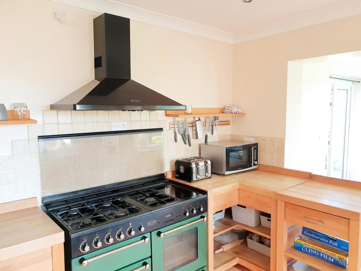 Specious 3Bed Property With Parking & Large Garden Aveley エクステリア 写真